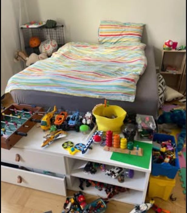 NORDLI (IKEA) Cama com colchão (200 cm x 140 cm).