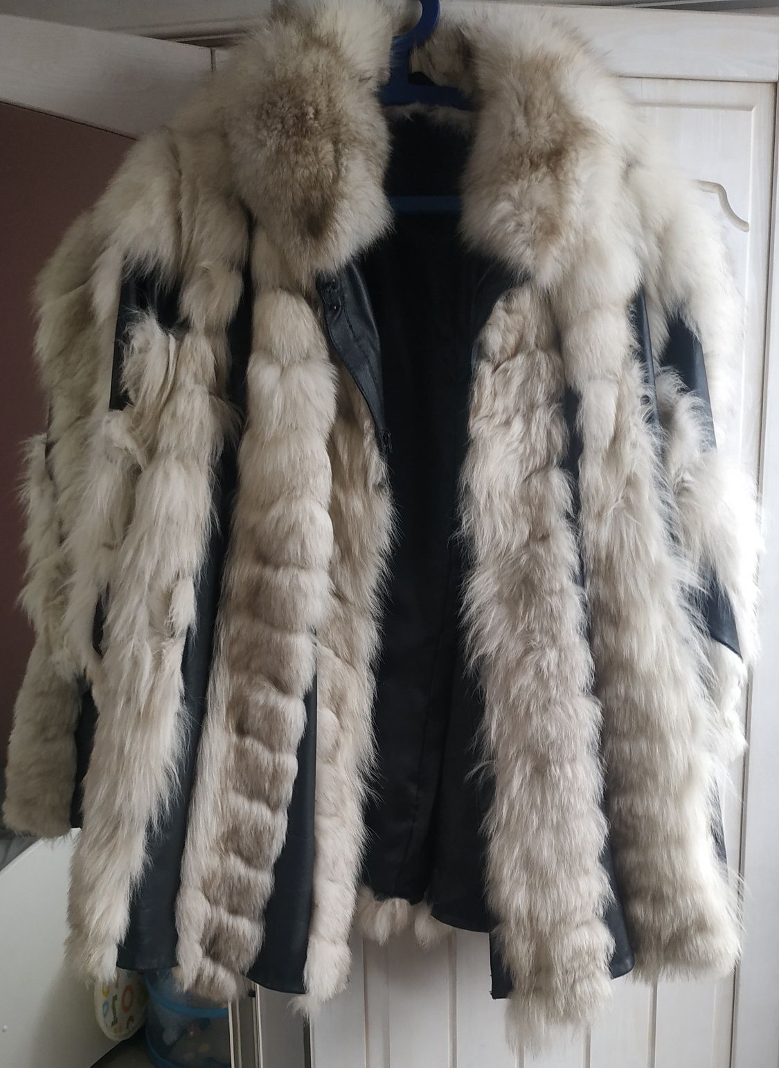Płaszcz kurtka skórzany z futrem naturalnym z lisa, futro naturalne