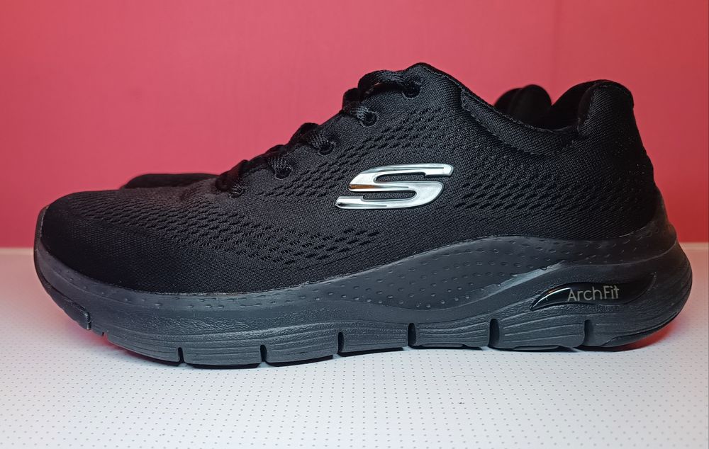 Женские кроссовки Skechers 38.5 (8.5) 25.5 см Черные