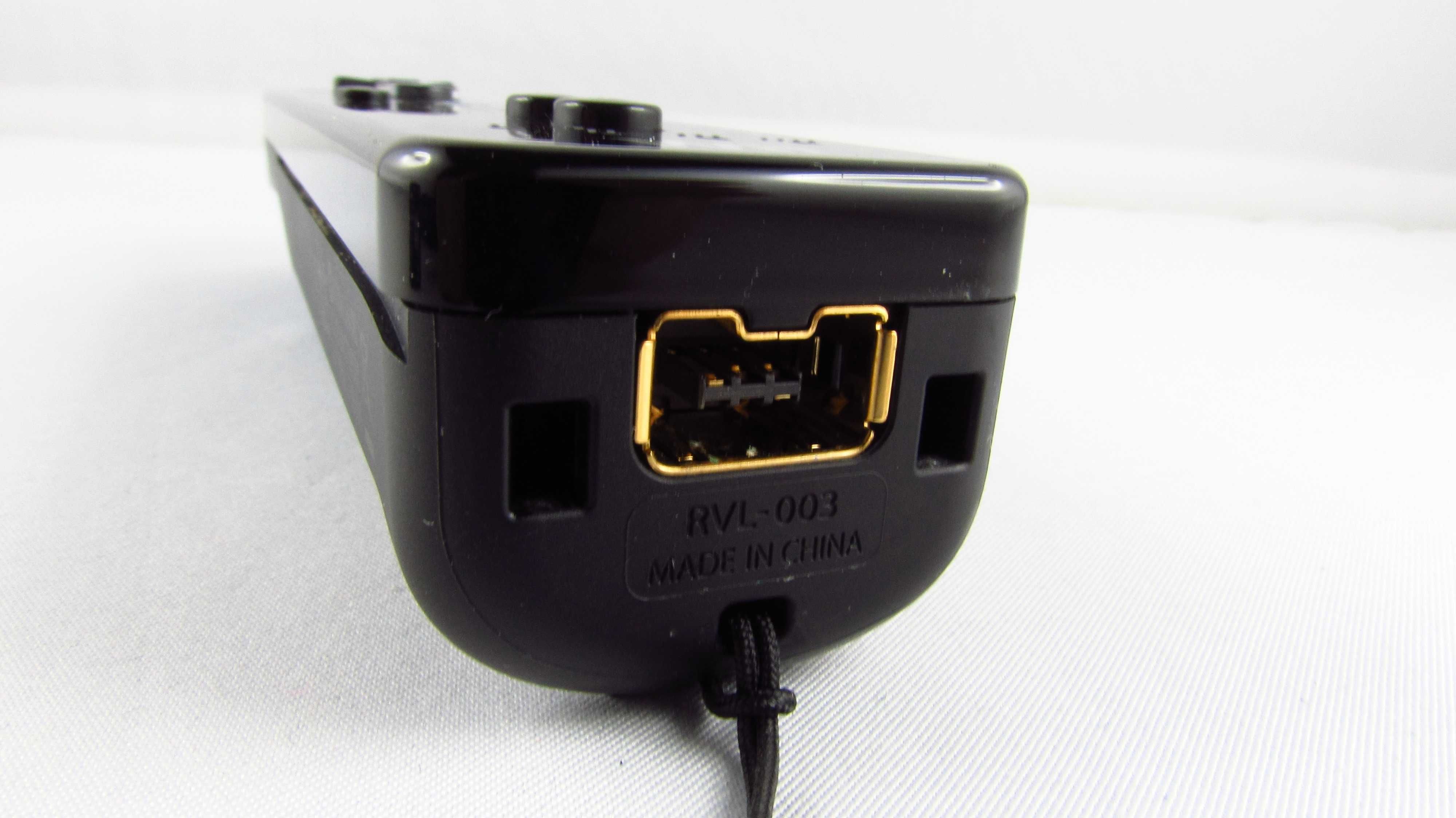 NINTENDO - Oryginalny Wii Remote Pilot + Motion Plus Czarne 1