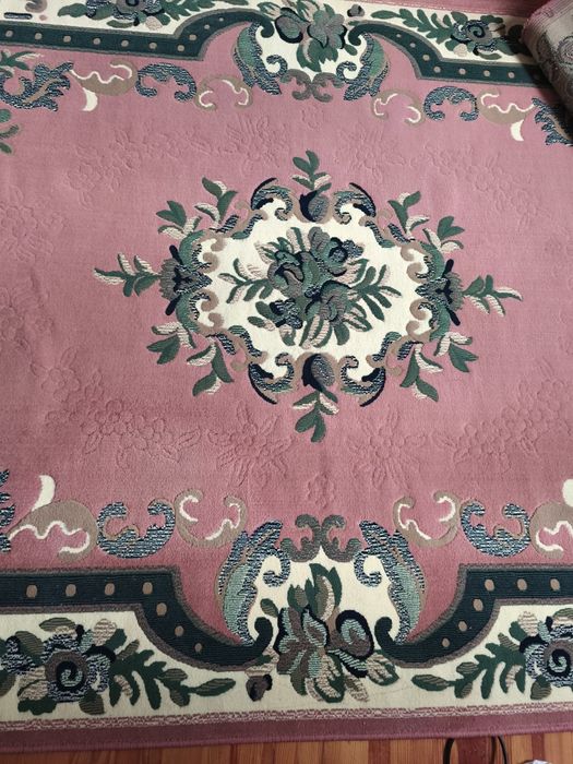 Продам ковра практично новий