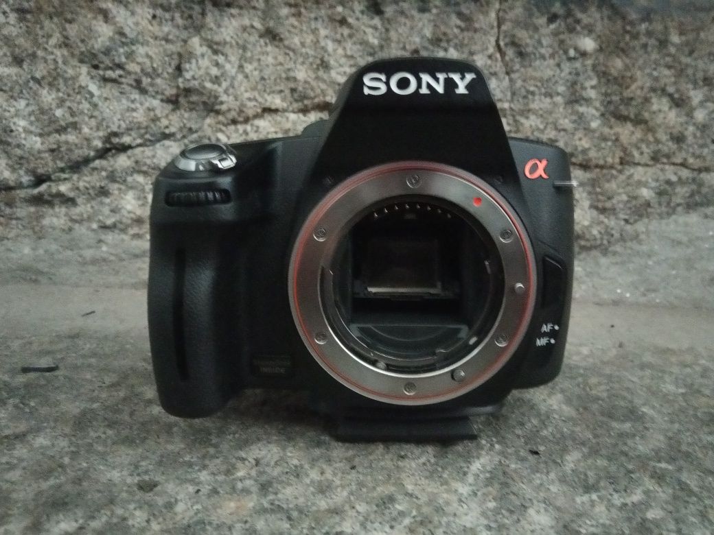 Sony Alpha 390  (a-mount)