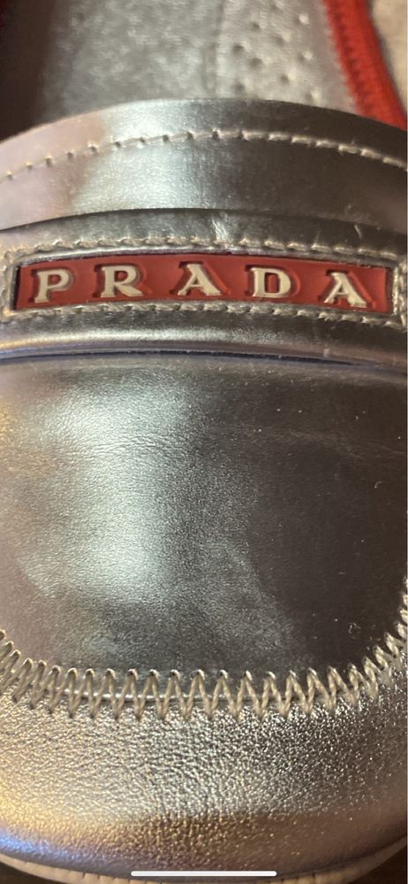 Buty firmy Prada, srebrno -czerwone, rozmiar 38,5