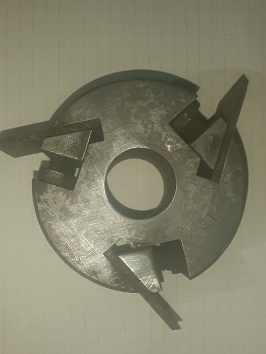 Фуганок Держатель фрез Гильотина Труборез Ключи Попка Напильники