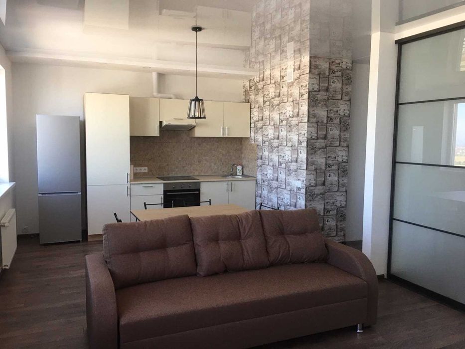 Продам 1 кім квартиру з ремонтом  в Жемчужині на Сахарова