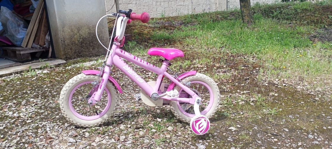 Bicicleta de menina