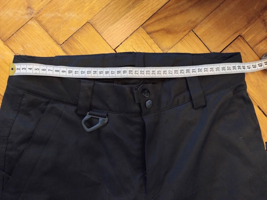 Spodnie narciarskie snowboardowe 4F/FOB r. M czarne damskie 1000

Sp