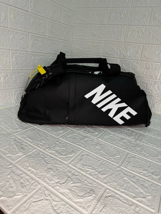 Спортивна сумка Nike