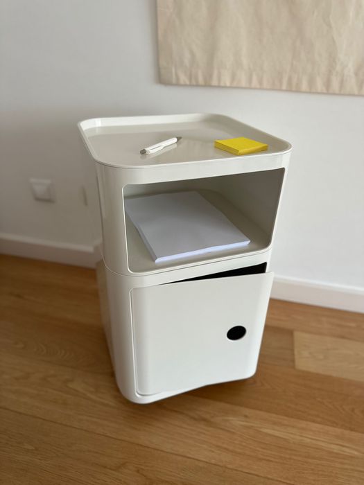 Componibili 4 Elementos Quadrado + 4 Rodízios - Kartell (38x38x65 cm)