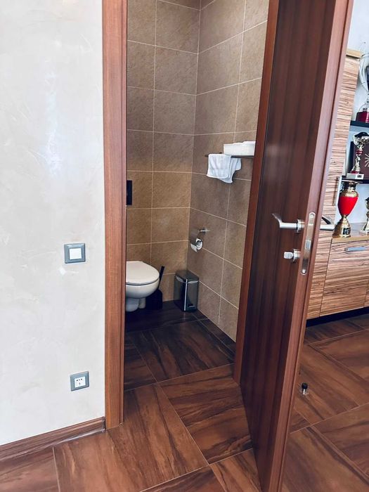 Офис в аренду от Хозяина в ЖК "Белый Парус" 215 м2, 1-й этаж