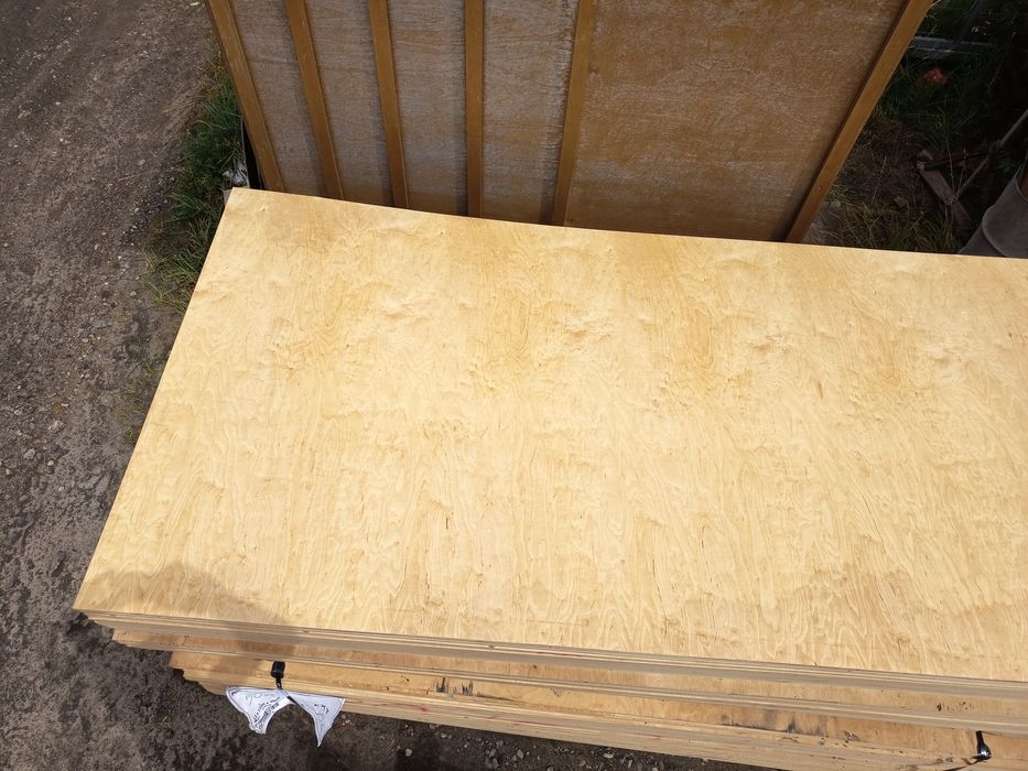 Sklejka wodoodporna 12mm 150x300cm na ściany podłogi w super cenie.