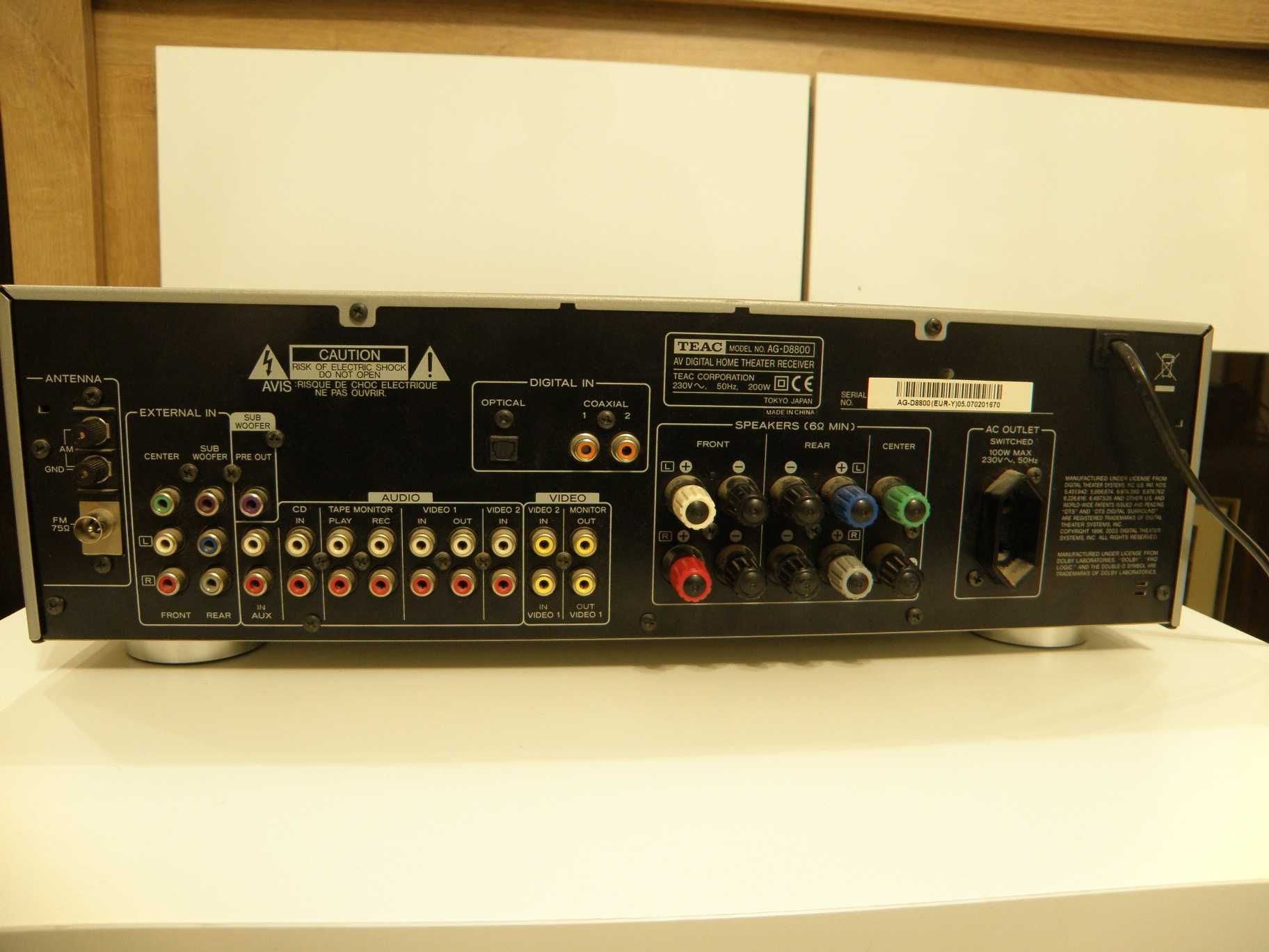 Amplituner TEAC AG- D8800 plus piolot