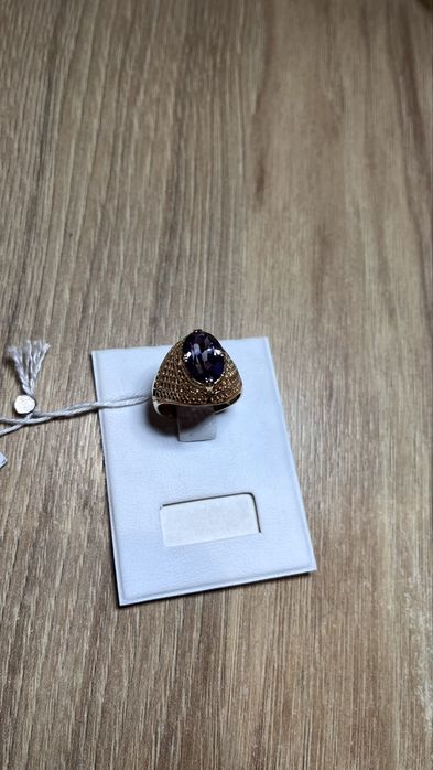 Золота каблучка 585 проби.