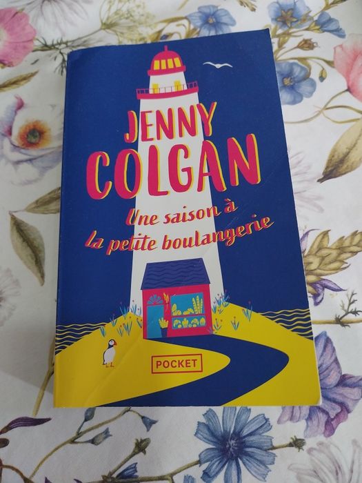 Une saison à la petite boulangerie. Portes incluídos