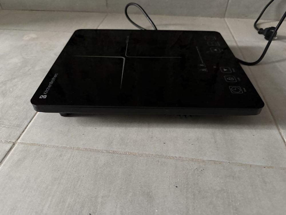 Індукційна плита Amzchef 2000w