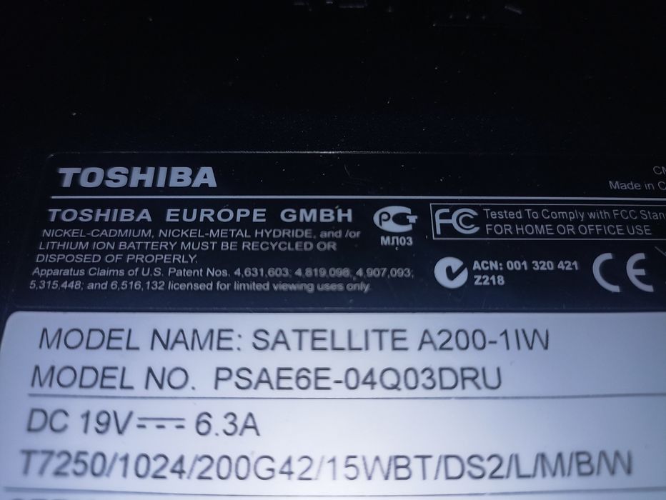 Ноутбук Toshiba Satellite A200-1IW без зарядки