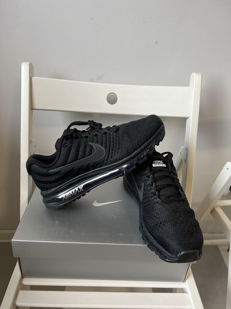 Nowe Air Max 2017. 42,5