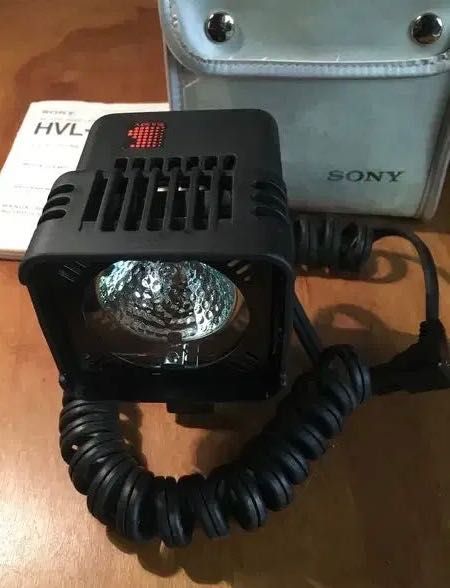 SONY HVL - 50 D battery video light - 1983