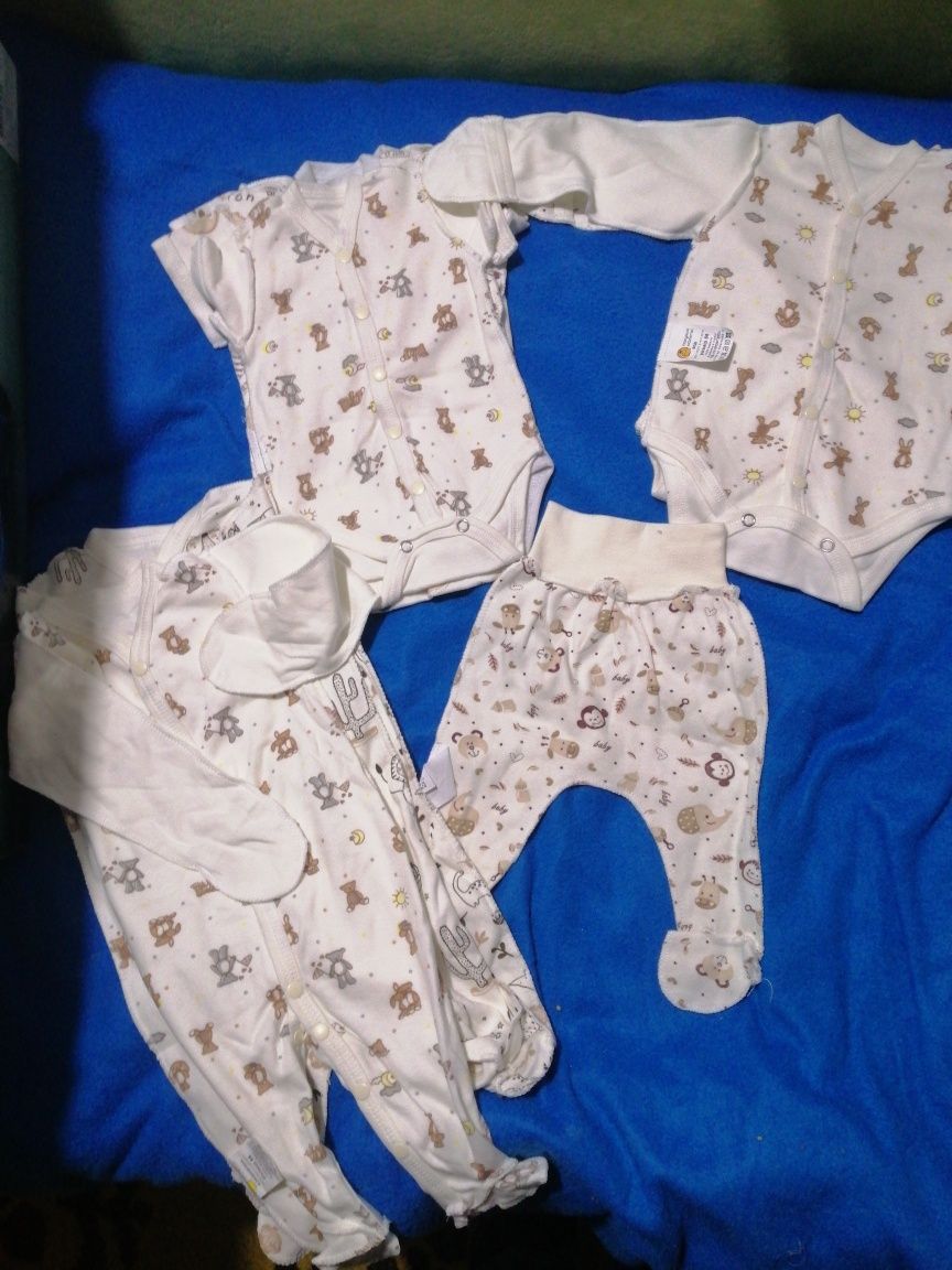 Одяг для новорожденного