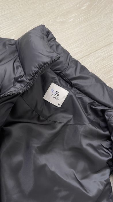 Подовжена жилетка Tu