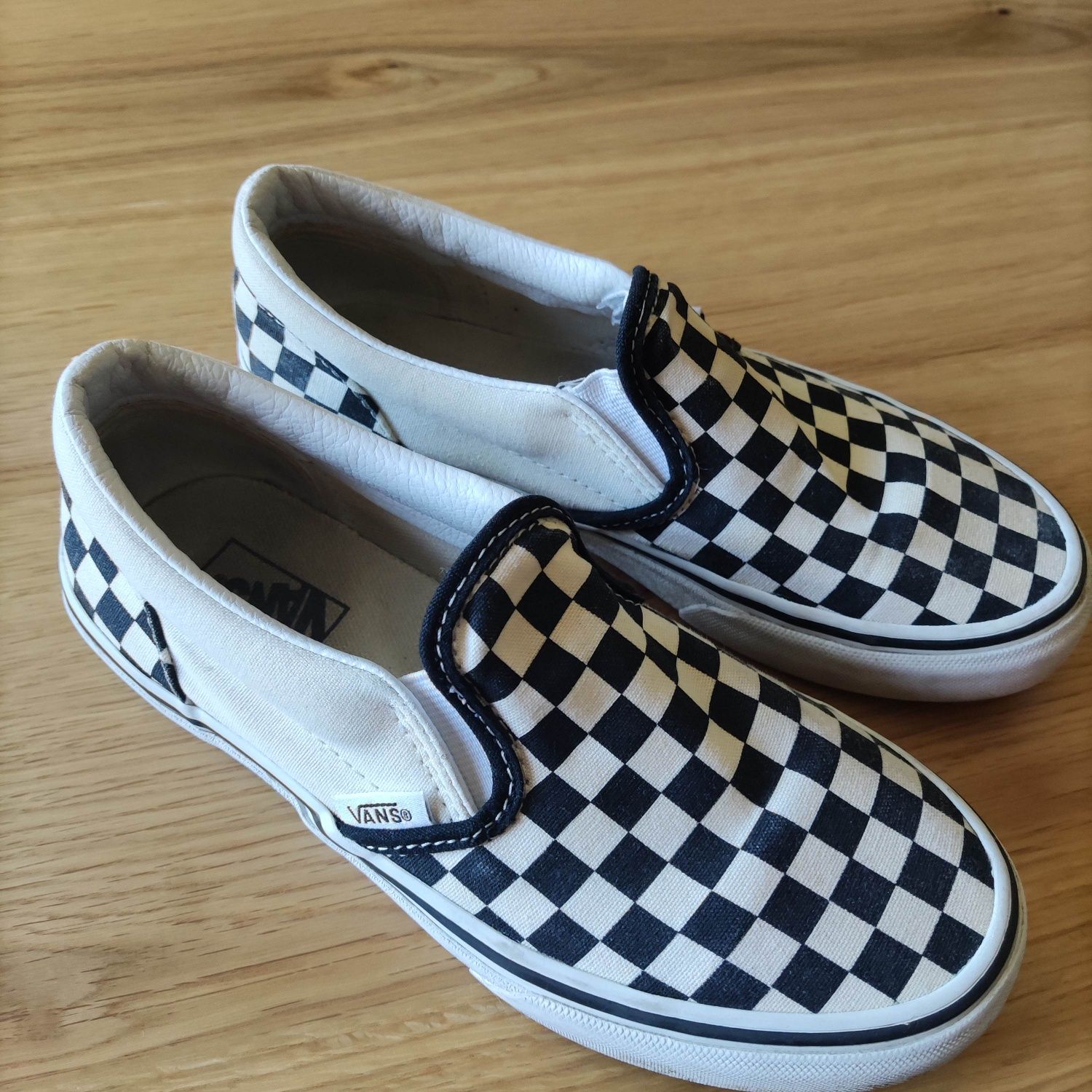 Vans classic slip-on 34 xadrez branco e preto