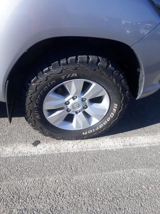 Toyota Hilux tracker 4x4