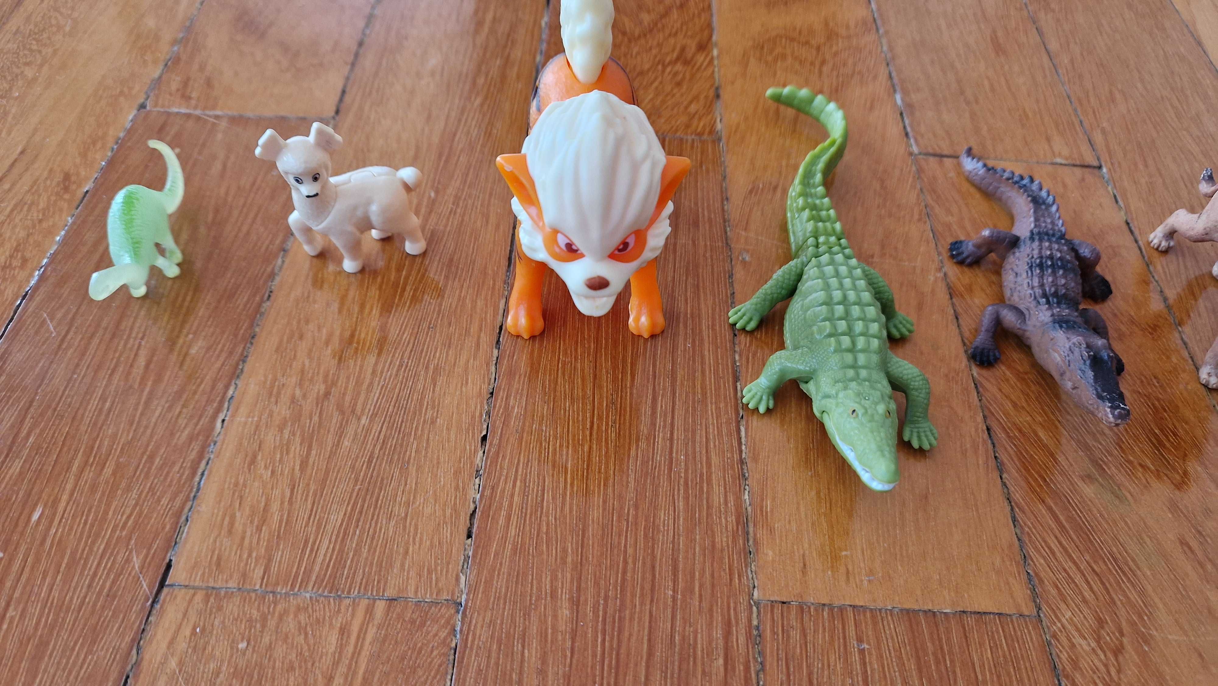 Brinquedos - figuras animais