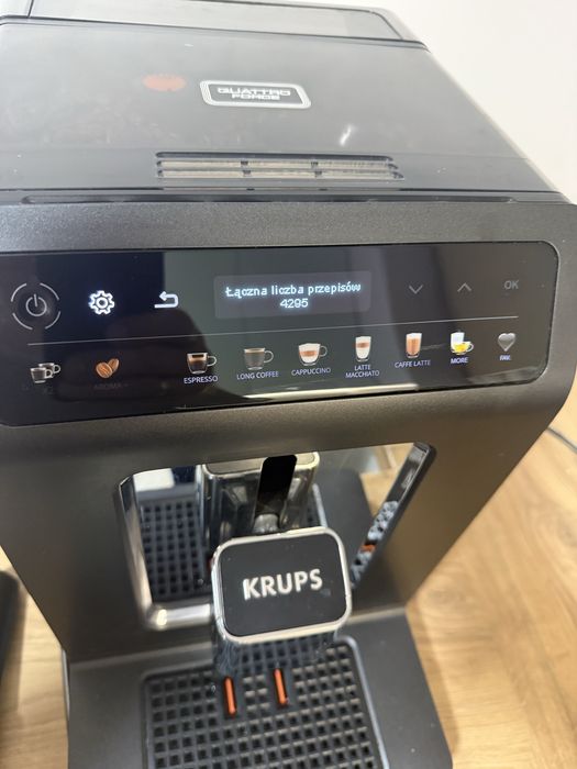 Ekspres ciśnieniowy automatyczny do kawy Krups Evidence One EA895