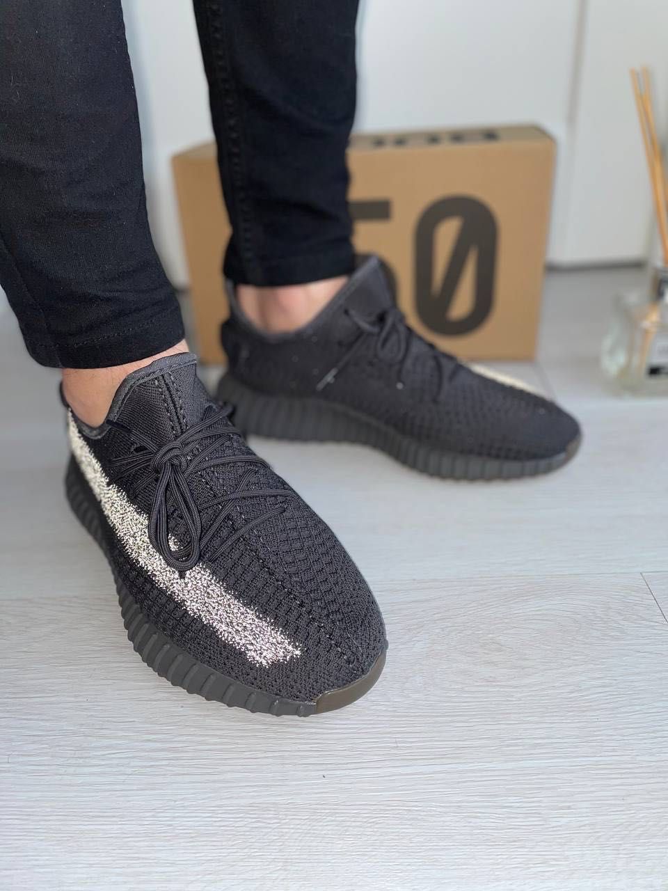 Кроссовки Adidas Yeezy Boost 350 V2 made in India