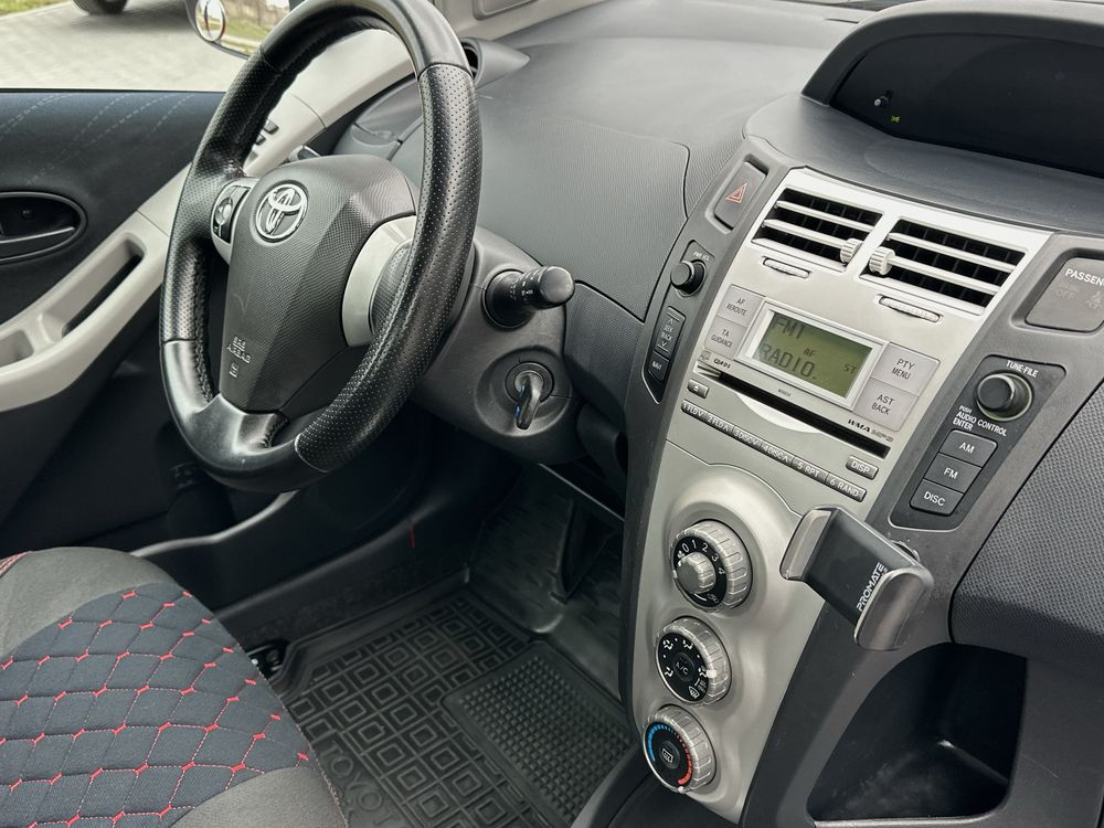 Toyota Yaris Пробіг 154 Тис.Стан Нового Авто! АВТОМАТ 1.3 1 Власник!!