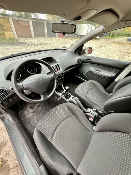 Peugeot 206+ 2011, 1.1, w pełni sprawny, gotowy do jazdy