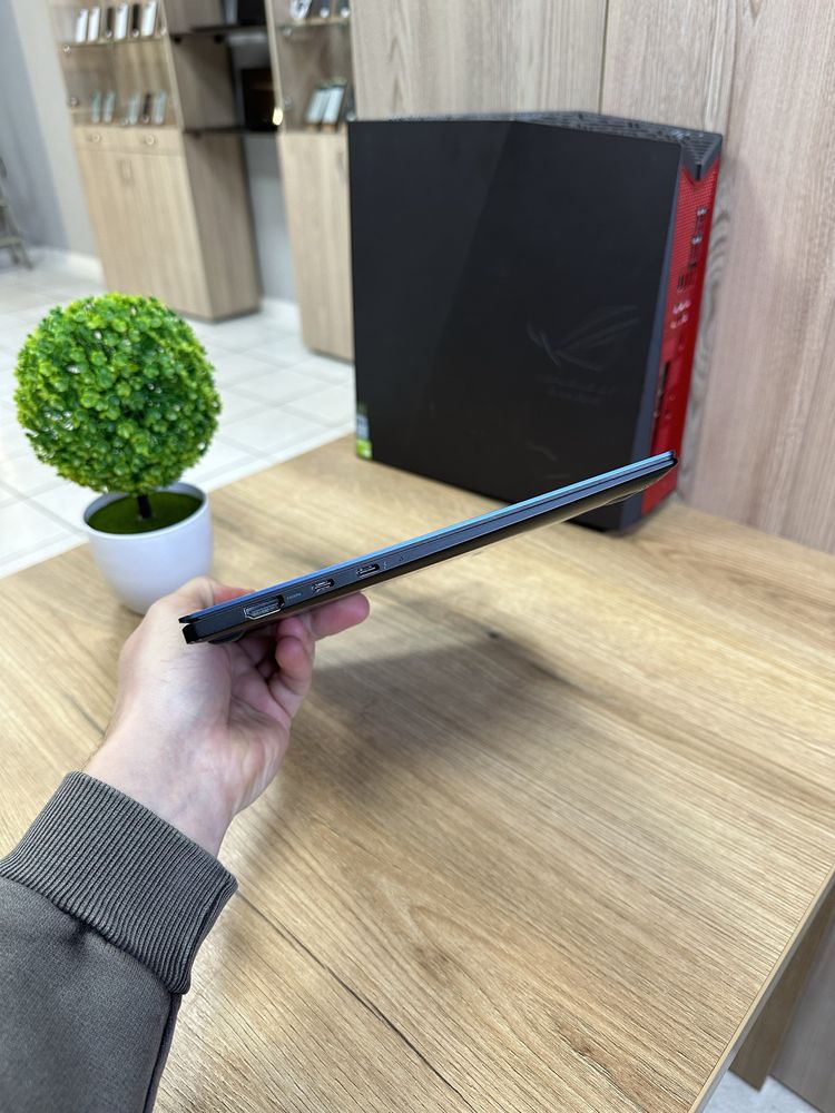 Samsung Book Pro 13.3" Oled i7 1165g7 8/512 Оплата Частинами!