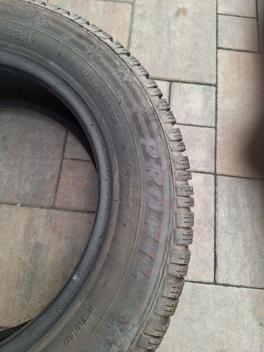 Opony zimowe  w bardzo dobrym stanie