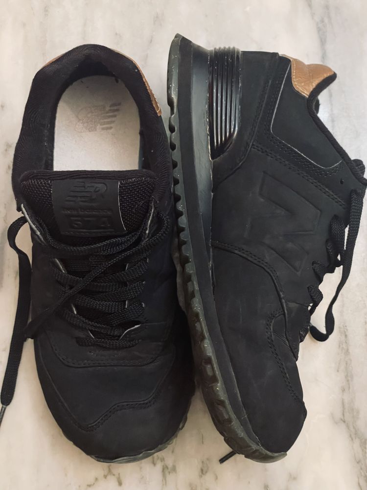 Кросівки new balance 574 wl574mtc, черні з золотом