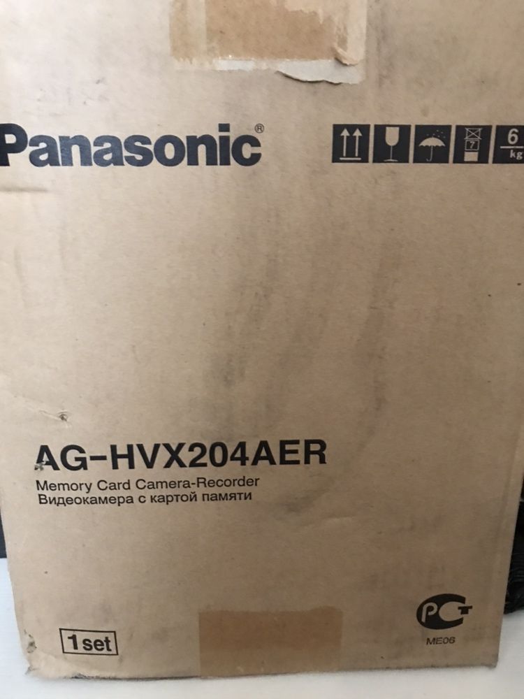 НОВАЯ. Недорого.Профессиональная видеокамера  Panasonic AG HVX 204 AER