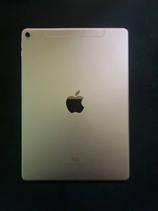 IPad 9.7 Pro 256GB LTE Gold AKB 94% в подарунок захисне скло
