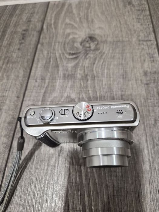 Panasonic Lumix DMC-TZ4 вінтажна мильниця.