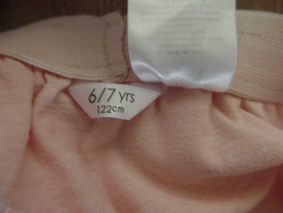 Jasno różowa tiulowa spódniczka R. 122