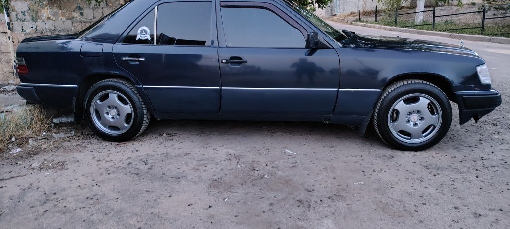 Продам Mercedes W124