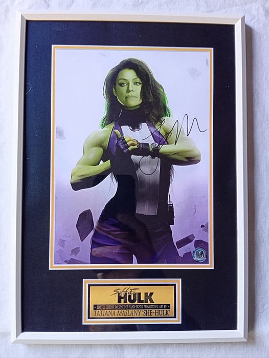 Moldura Série She-Hulk Attorney At Law com Autógrafo (A4)