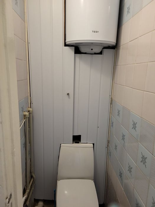 Продается 3 ком. квартира р-н ост. кинотеатра "Космос", 4/9