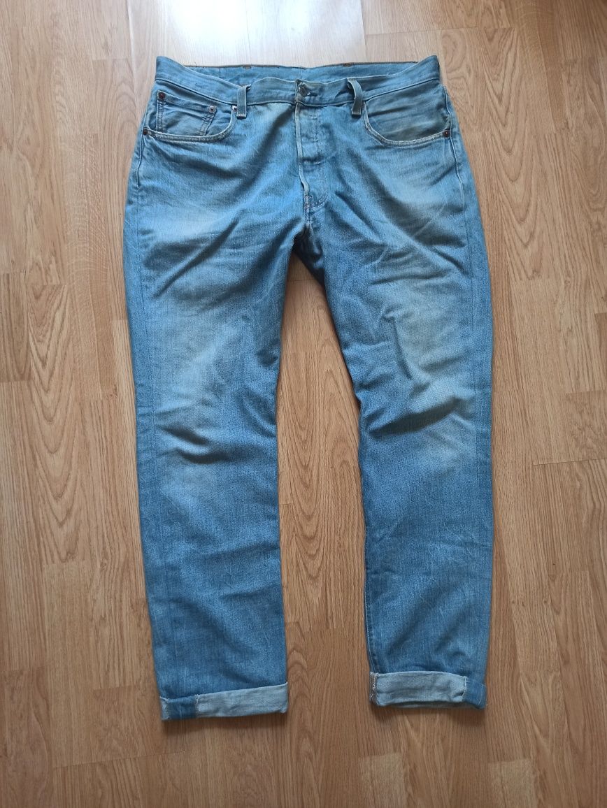 Джинсы Levi's 501