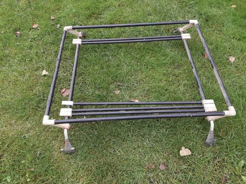 Bagażnik dachowy w stylu PRL