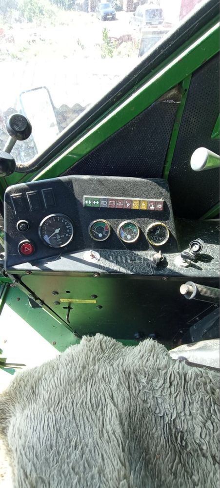 Комбайн john deere 1052
