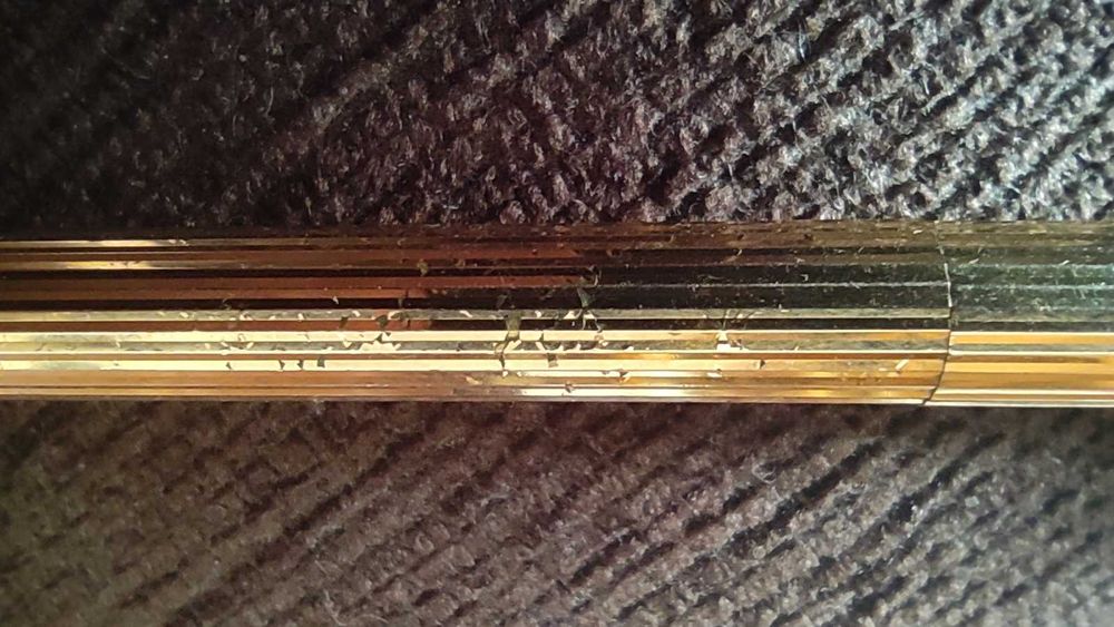 Caneta ST Dupont em ouro