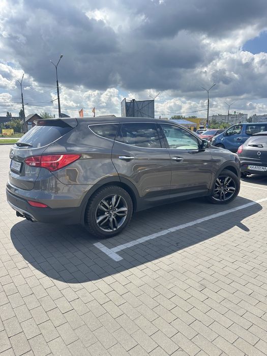 Hyundai Santa FE