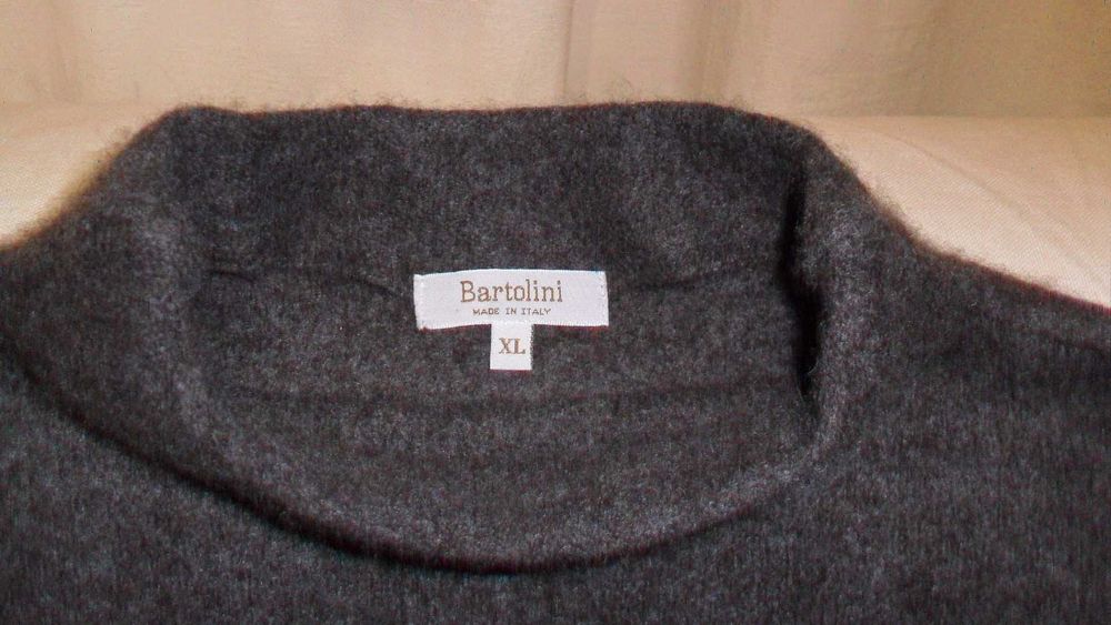 Свитер гольф  бренд Bartolini кашемир  Италия р 50