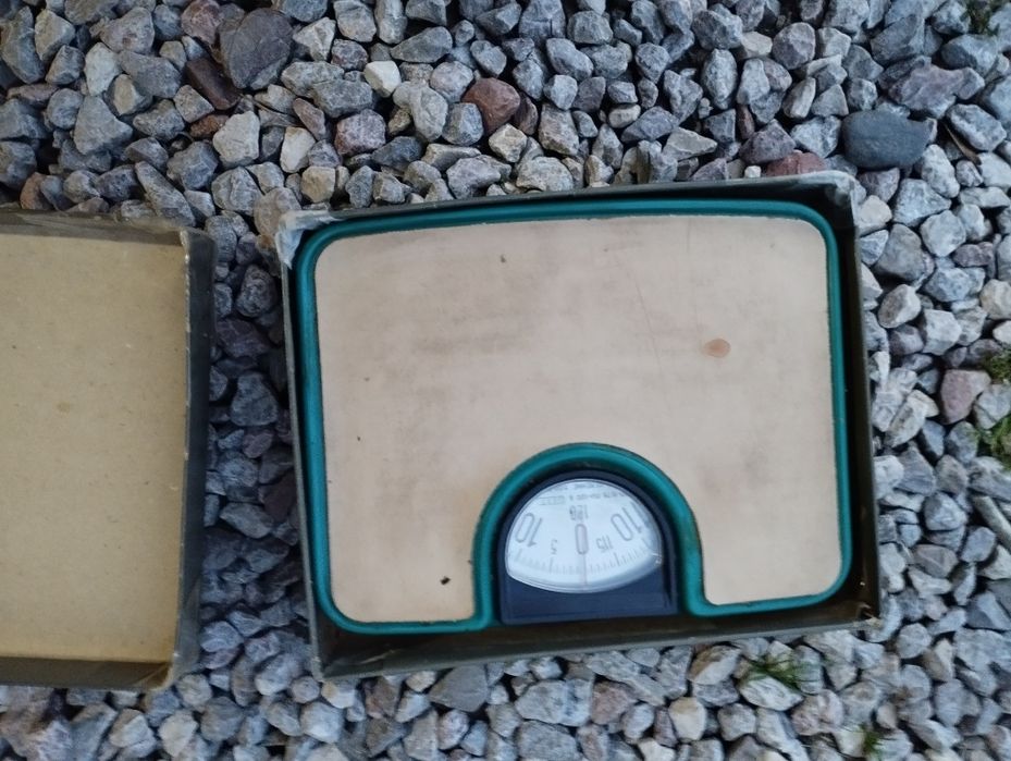 Waga lazienkowa radziecka stara