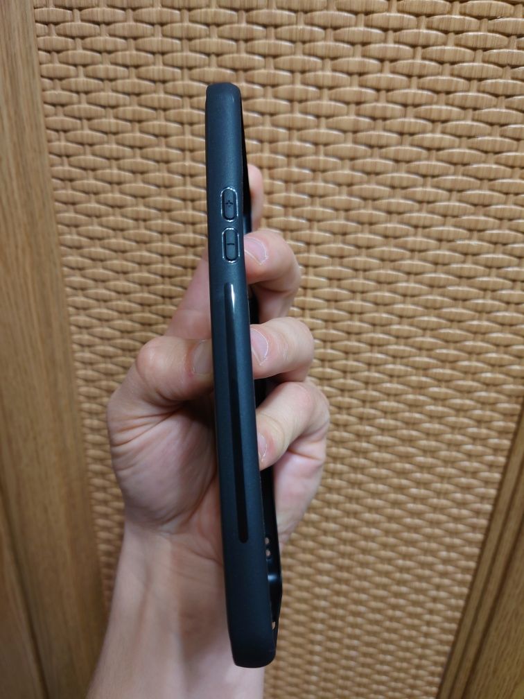 Противоударный чехол X&E для OnePlus 8T все модели