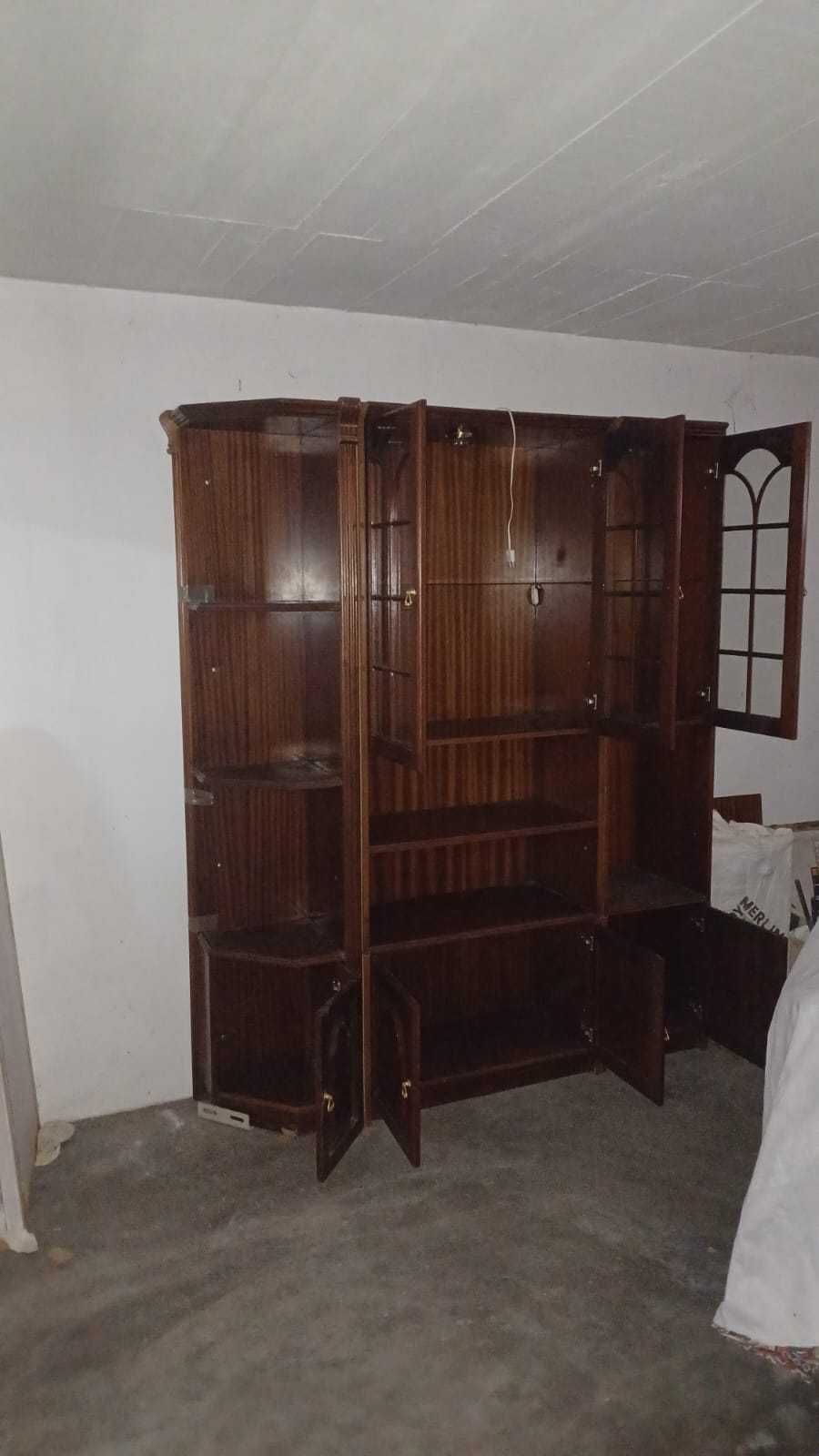 Movel de Sala de Madeira Maciça e Cor Mogno